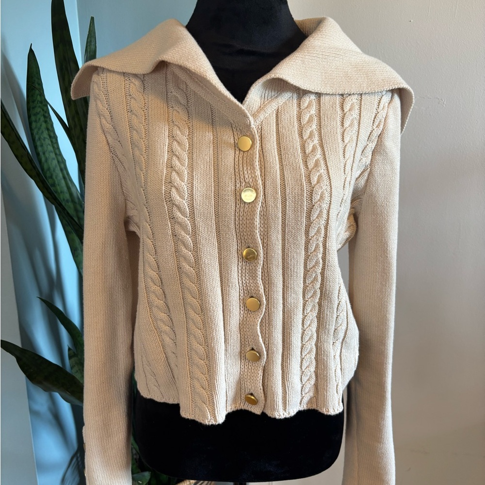 Marled Beige Cable Knit Cardigan with Gold Buttons